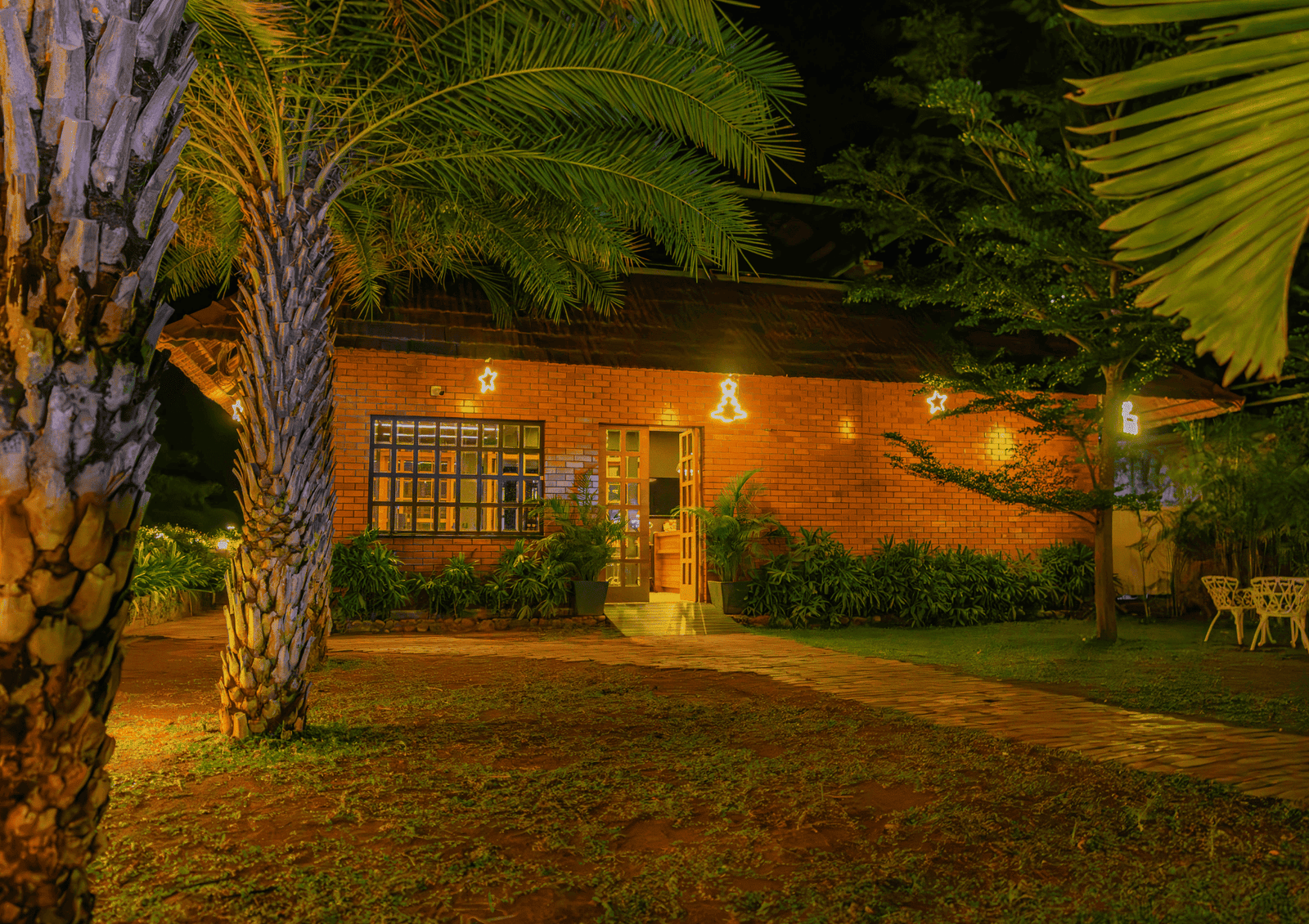 Oxy Valley Resort